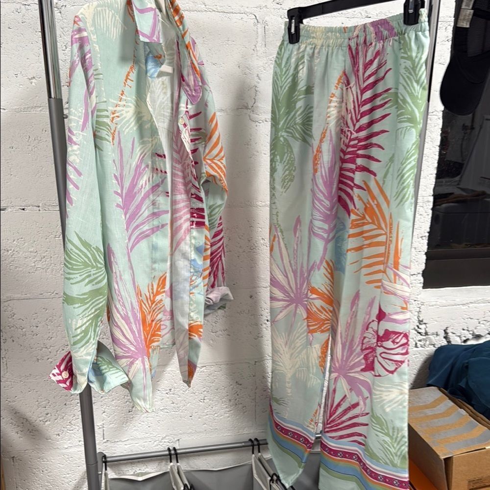Tropical Print Women's Pants Set - Linen Size Small Button Down - Nwot